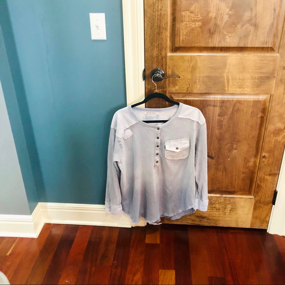 Free People Long sleeve gray shirt